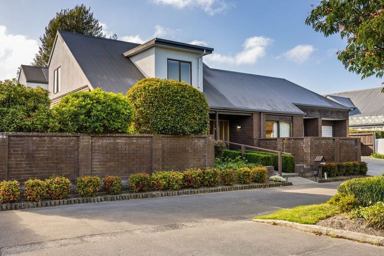 Photo of property in 237a Maidstone Road, Avonhead, Christchurch, 8042