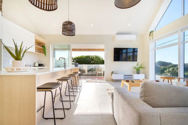 Photo of property in 1/49 Marine Parade, North New Brighton, Christchurch, 8083