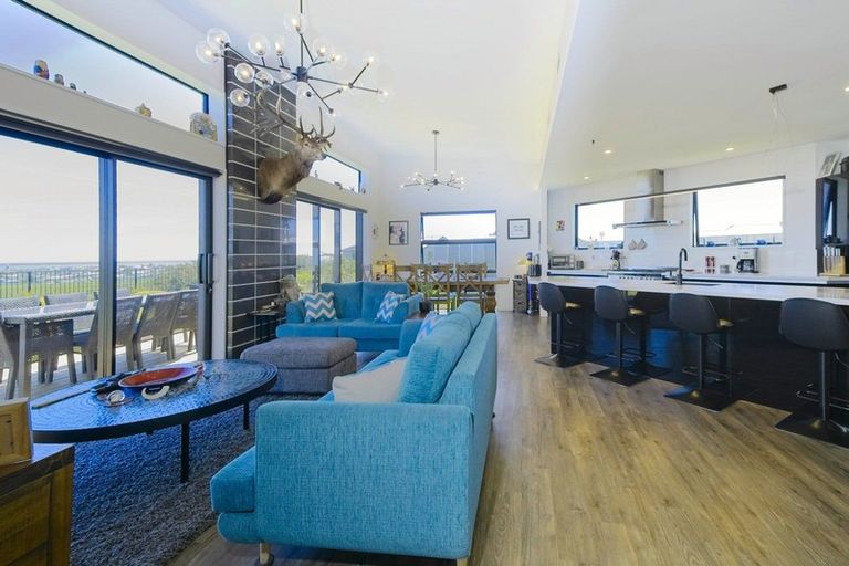 Photo of property in 8 Racecourse Terrace Rise, Hokitika, 7882