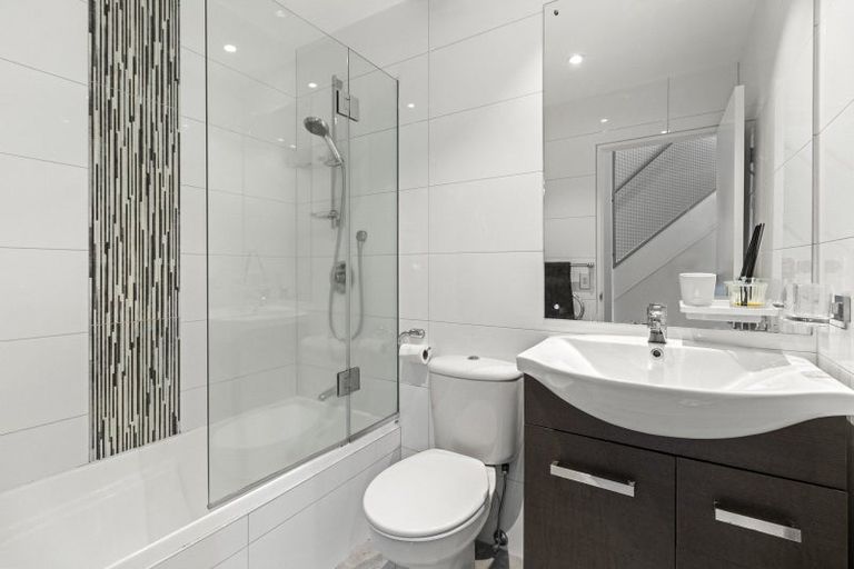 Photo of property in 4/5 Hepburn Street, Freemans Bay, Auckland, 1011