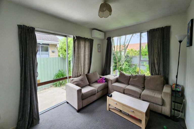 Photo of property in 1/156 Highsted Road, Casebrook, Christchurch, 8051