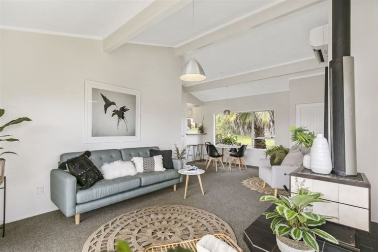 Photo of property in 1/102 Eskdale Road, Birkdale, Auckland, 0626