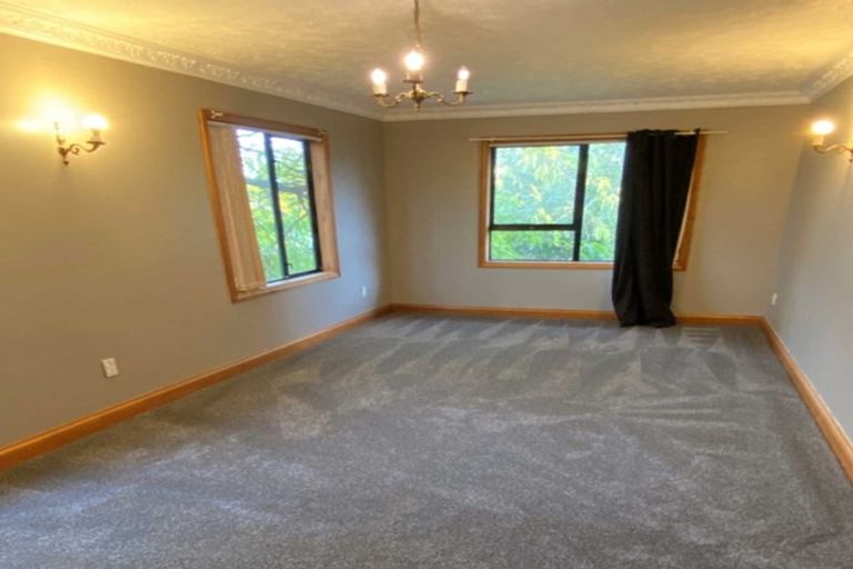 Photo of property in 86 Memorial Avenue, Ilam, Christchurch, 8053