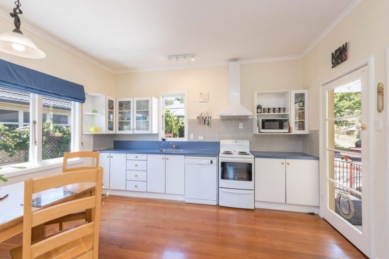 Photo of property in 102 Whitby Road, Wakefield, 7025