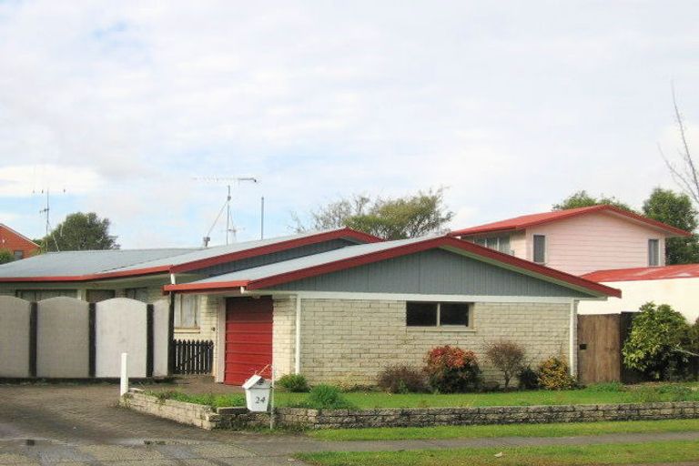 Photo of property in 24 Caernarvon Street, Dinsdale, Hamilton, 3204