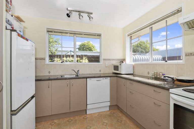 Photo of property in 2/23c Craven Street, Sockburn, Christchurch, 8042