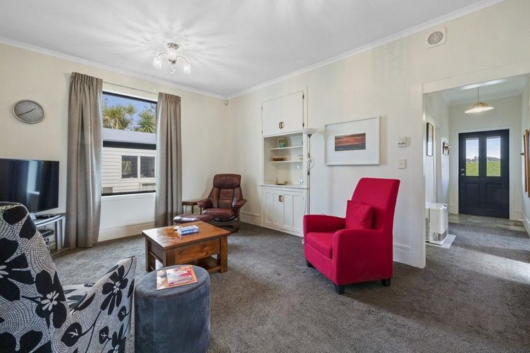 Photo of property in 2a Atkinson Street, Waitara, 4320