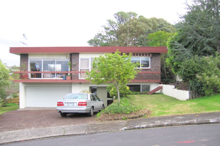 Photo of property in 11 Kilduff Place, Mairangi Bay, Auckland, 0630