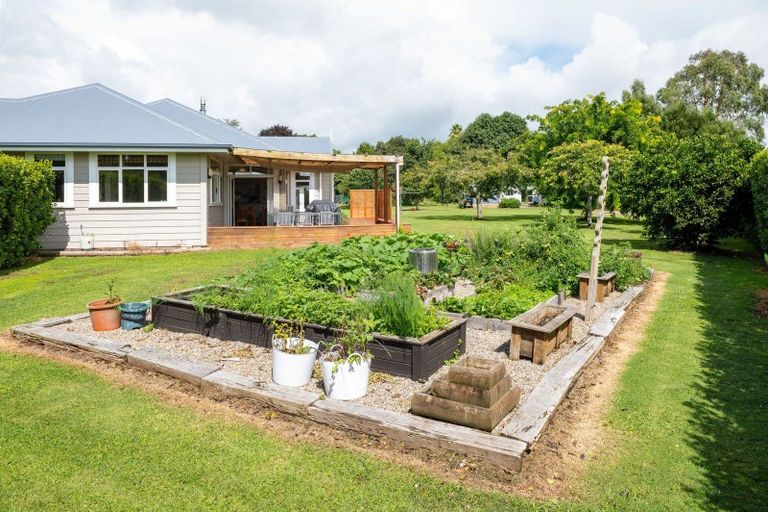 Photo of property in 15 Twin Oaks Drive, Tamahere, Hamilton, 3283