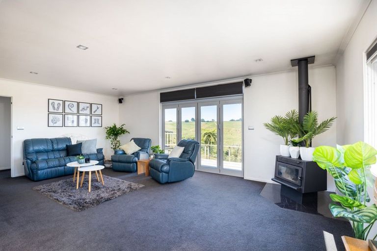 Photo of property in 794 Otaraoa Road, Tikorangi, Waitara, 4383