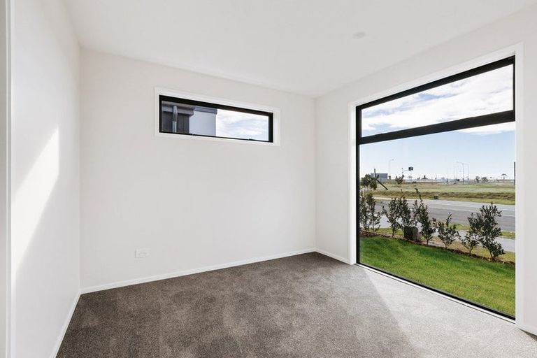 Photo of property in 75 Empire Crescent, Papamoa, 3118