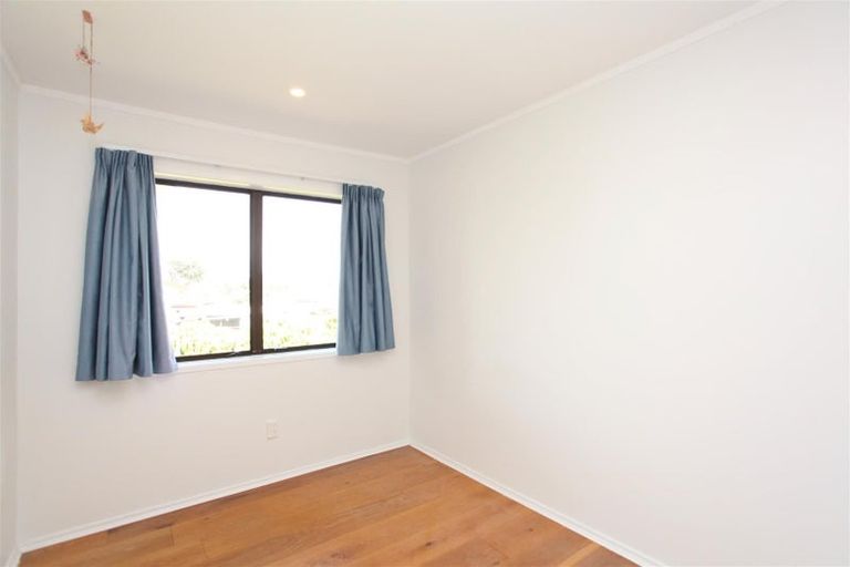 Photo of property in 73 Aberfeldy Avenue, Highland Park, Auckland, 2010