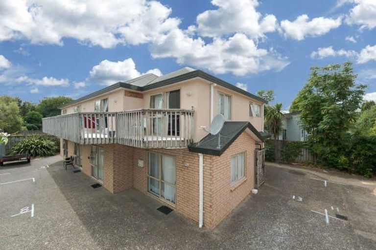 Photo of property in Kowood House, 4 Baffles Crescent, Silverdale, Hamilton, 3216