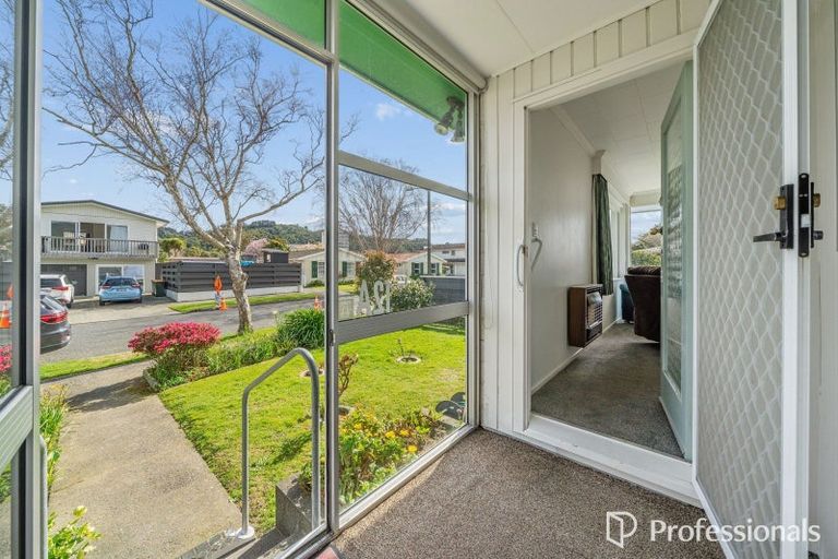 Photo of property in 12 Chesney Street, Avalon, Lower Hutt, 5011