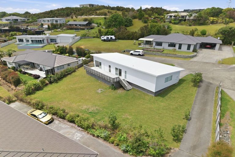 Photo of property in 34 Eagles Way, Cable Bay, 0420