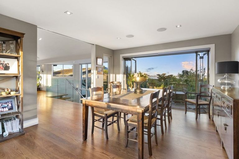 Photo of property in 86 Marine Parade, Mellons Bay, Auckland, 2014