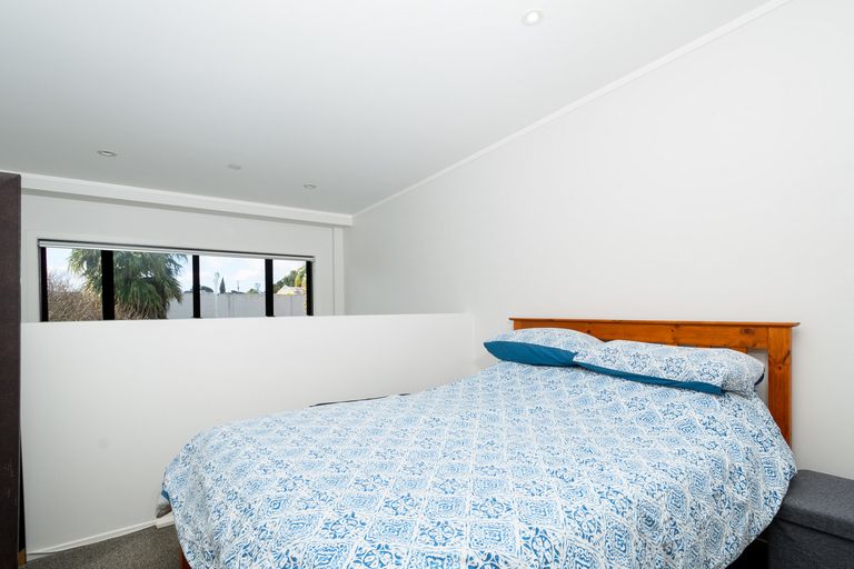 Photo of property in 25b/30 Westward Ho, Glen Eden, Auckland, 0602