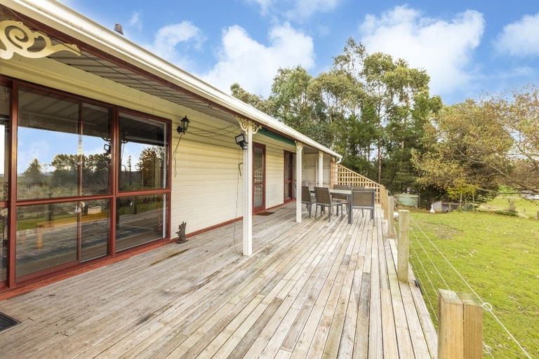 Photo of property in 831 Te Onepu Road, Te Onepu, Hastings, 4174