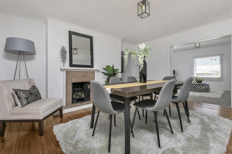 Photo of property in 31 Mahara Avenue, Birkenhead, Auckland, 0626