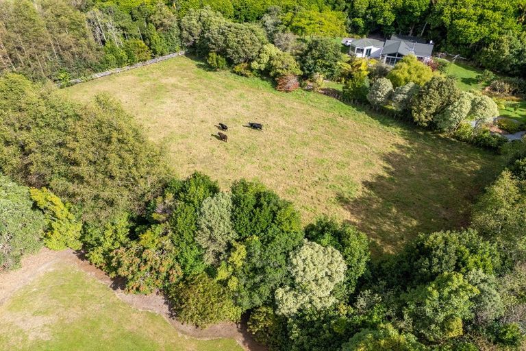 Photo of property in 25 Catley Road, Te Horo, Otaki, 5582