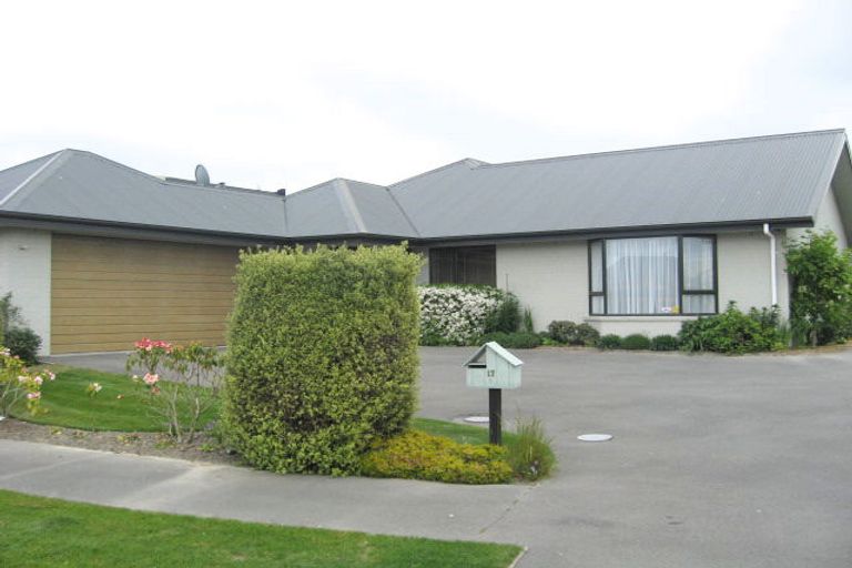 Photo of property in 17 Glencullen Drive, Casebrook, Christchurch, 8051