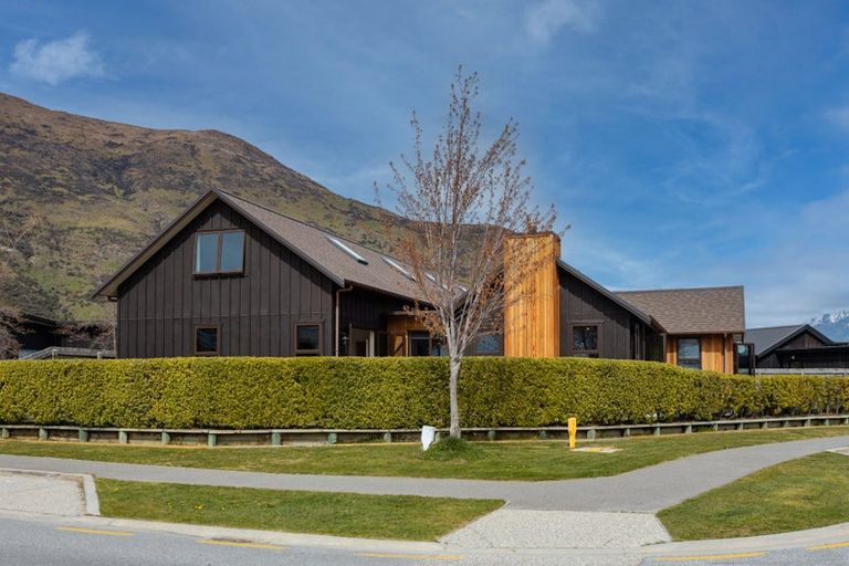 Photo of property in 5 Regent Street, Lower Shotover, Queenstown, 9304