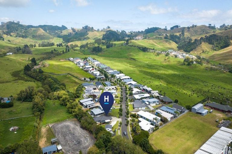 Photo of property in 9 Ocean Breeze Drive, Waihi Beach, 3611