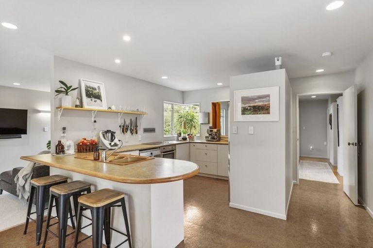 Photo of property in 2/19 Kenmure Avenue, Forrest Hill, Auckland, 0620