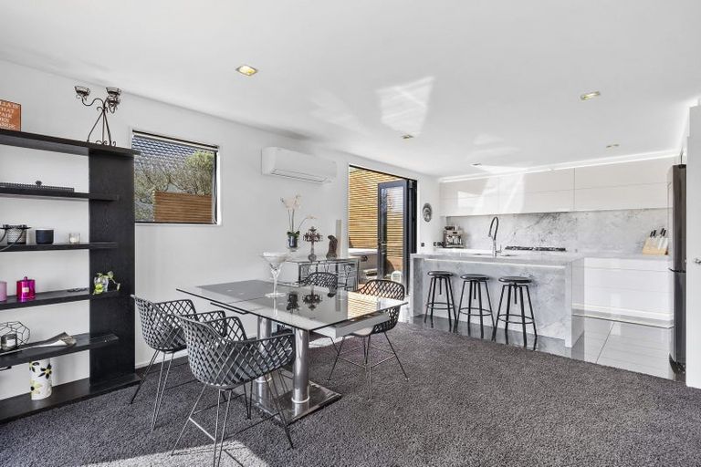 Photo of property in 49 Shandon Road, Vauxhall, Dunedin, 9013