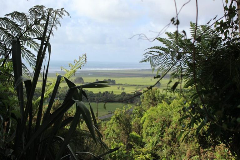 Photo of property in 3094 Coast Road, Barrytown, Runanga, 7873