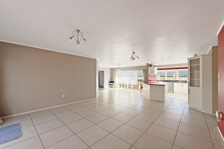 Photo of property in 79 Wairere Road, The Gardens, Auckland, 2105