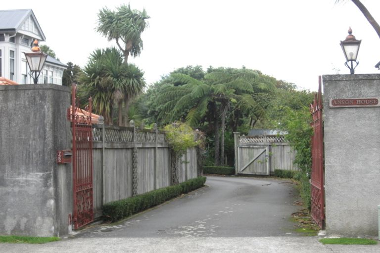 Photo of property in 1/722 High Street, Epuni, Lower Hutt, 5011