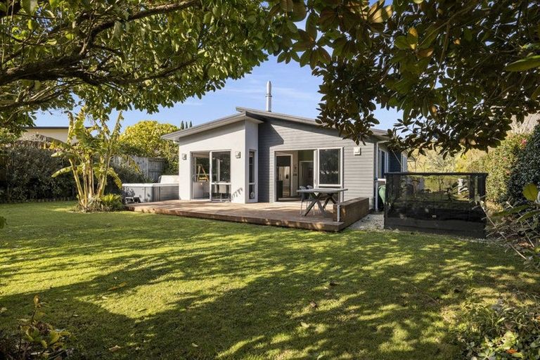 Photo of property in 16 Eagle Street, Welcome Bay, Tauranga, 3112