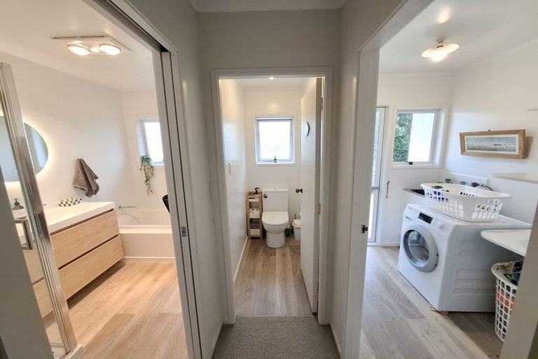 Photo of property in 42 Branch Road, Highlands Park, New Plymouth, 4312