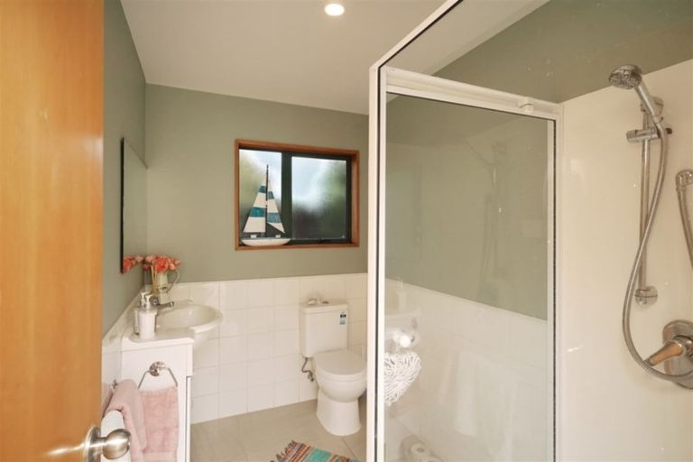 Photo of property in 63a Sandwich Road, Beckenham, Christchurch, 8023