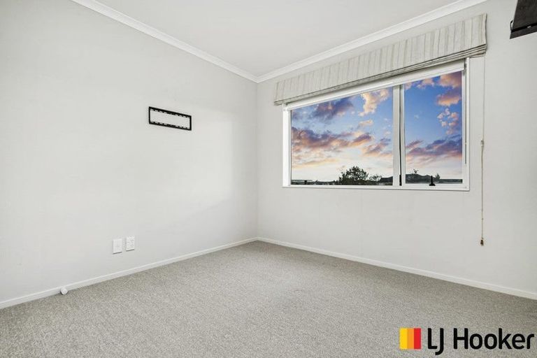 Photo of property in 12 Springcrest Drive, Karaka, Papakura, 2113