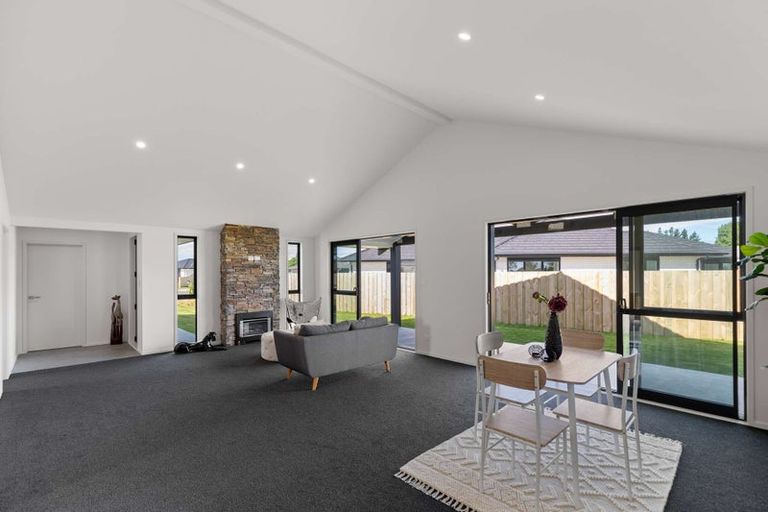 Photo of property in 30 Oldfield Lane, Marton, 4710