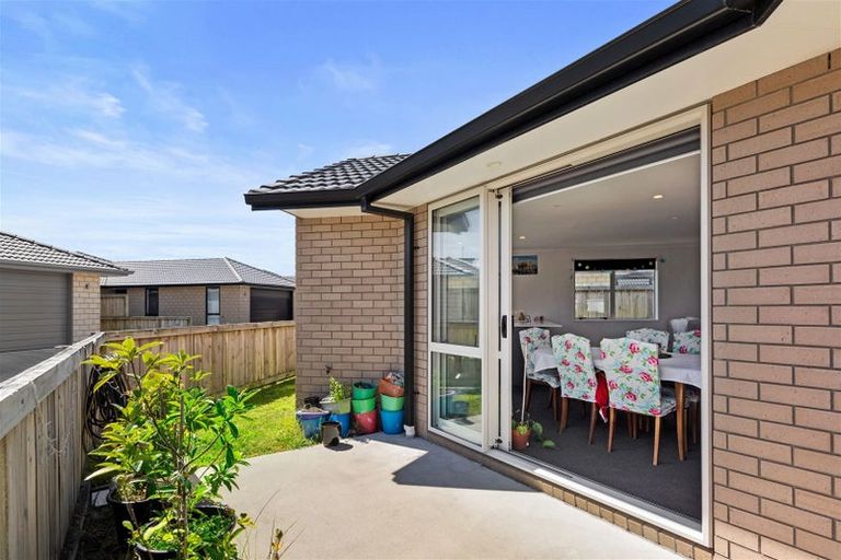 Photo of property in 2 Harakeke Way, Papamoa Beach, Te Puke, 3187