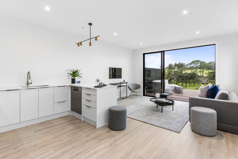 Photo of property in 39 Elliot Street, Riverhead, 0820