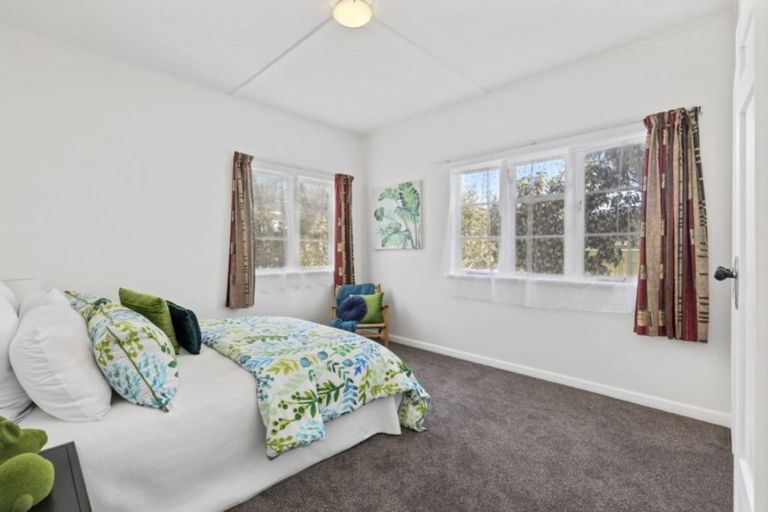 Photo of property in 1140 High Street, Taita, Lower Hutt, 5011