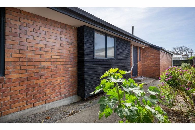 Photo of property in 2/59 Bevington Street, Avonhead, Christchurch, 8042