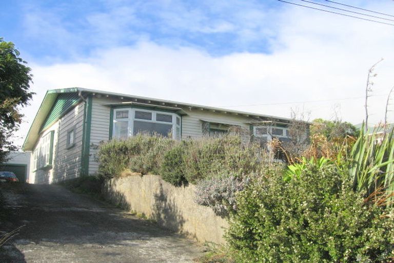 Photo of property in 27 Awatea Street, Ranui, Porirua, 5024