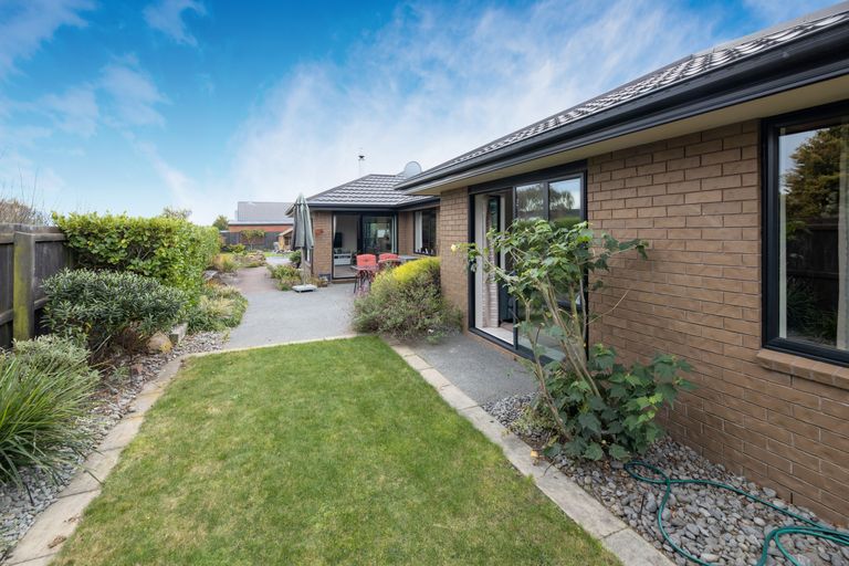 Photo of property in 9 Sea Eagles Place, North New Brighton, Christchurch, 8083
