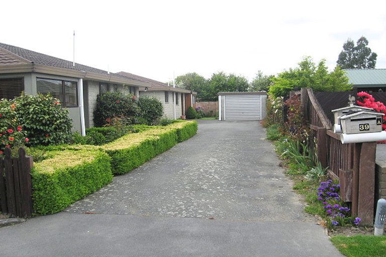 Photo of property in 2/39 Marlene Street, Casebrook, Christchurch, 8051