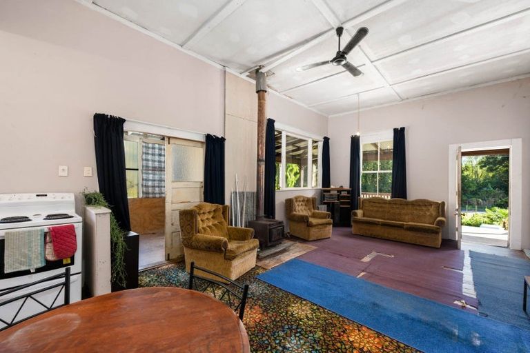 Photo of property in 27 Tongaporutu Road, Ohura, 3926