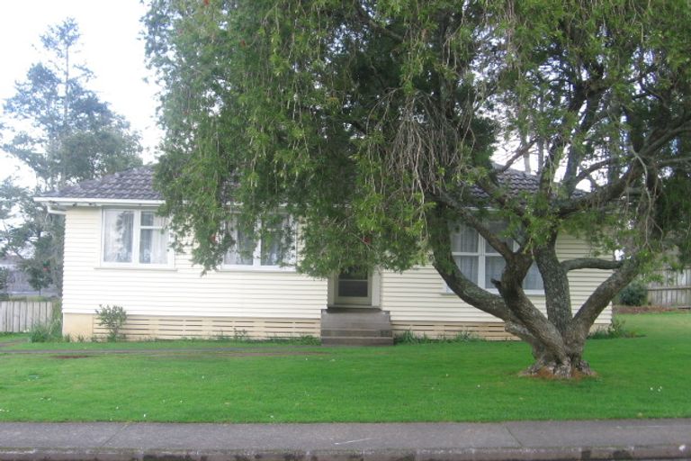 Photo of property in 11 Bates Street, Papakura, 2110