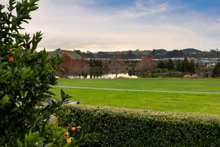 Photo of property in 160 Lakes Boulevard, Pyes Pa, Tauranga, 3112