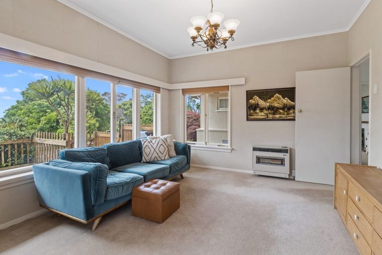 Photo of property in 131 Lake Crescent, Hamilton Lake, Hamilton, 3204