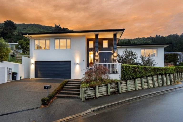 Photo of property in 14 Maurice Knowles Lane, Cashmere, Christchurch, 8022