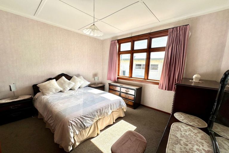 Photo of property in 201 Clyde Street, Balclutha, 9230